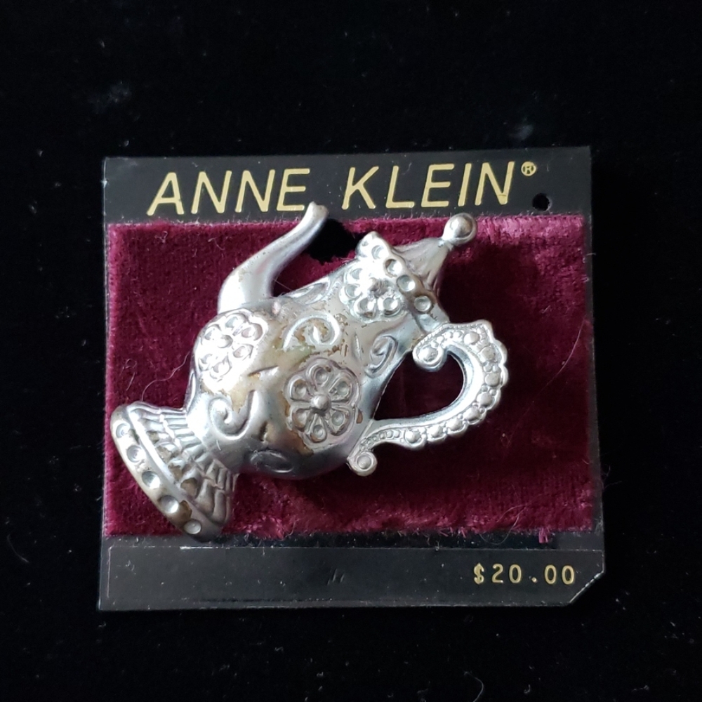 Anne Klein Vintage Pin